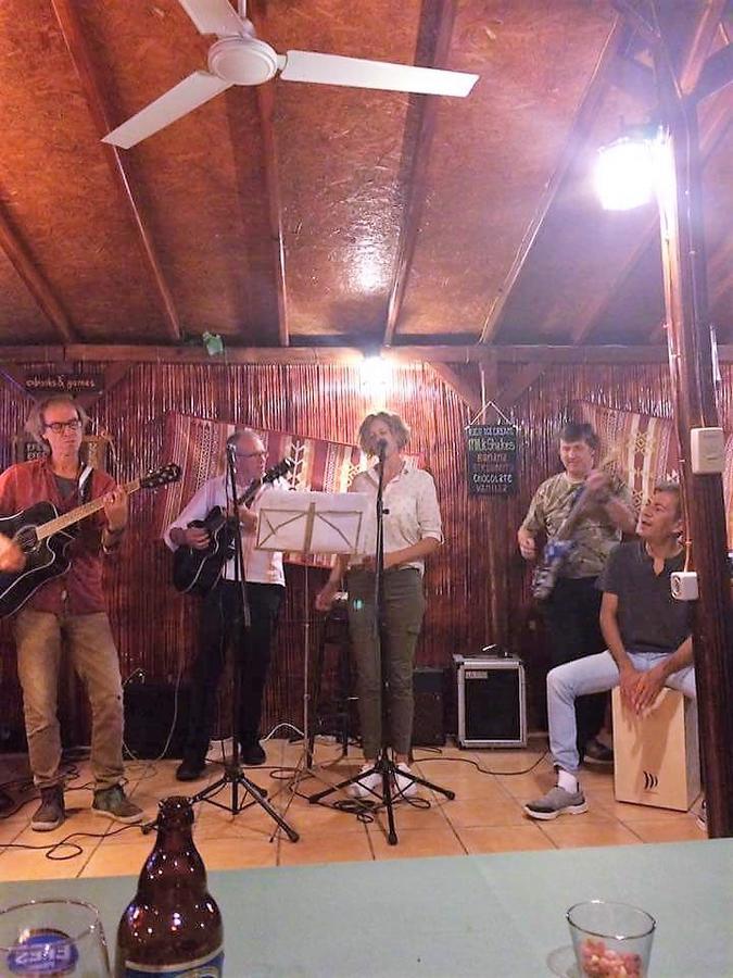 Kilim Hotel Далян Екстериор снимка